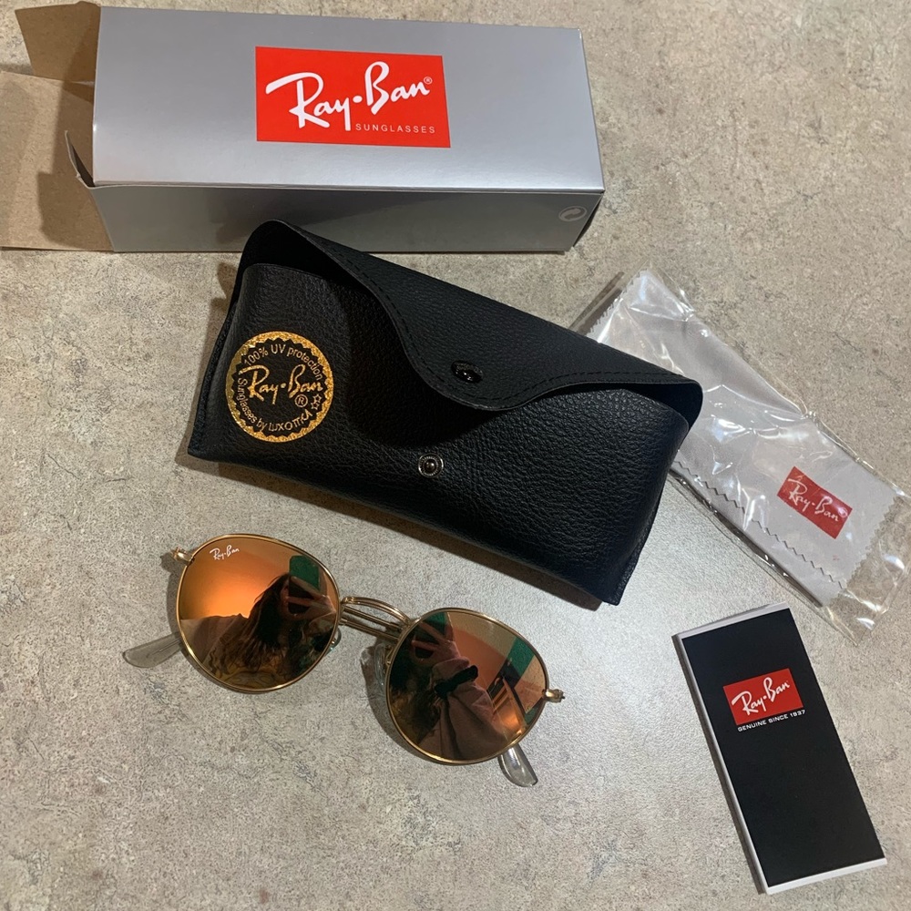 Ray-Ban sunglasses! 🕶 🌞